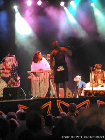 Rizwan-Muazzam Qawwali Group with Fun^Da^Mental 4