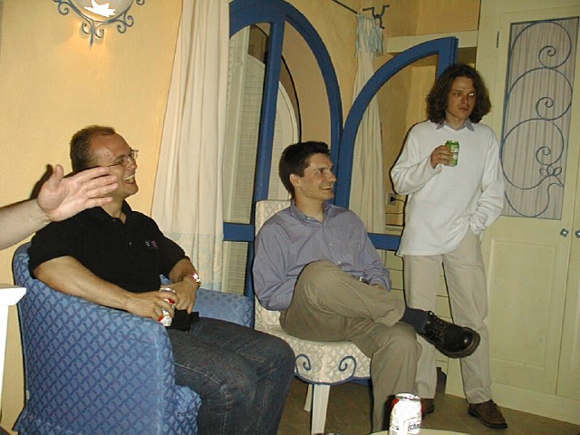 2001_04_27-03_08_09